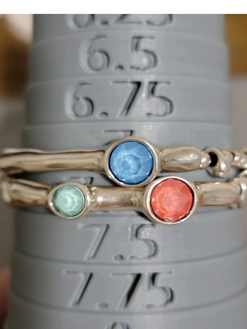 UNO de 50 Silver Plated Beaded Stretch Bracelet with Blue, Aqua and Coral Stones - Picture 12 of 14